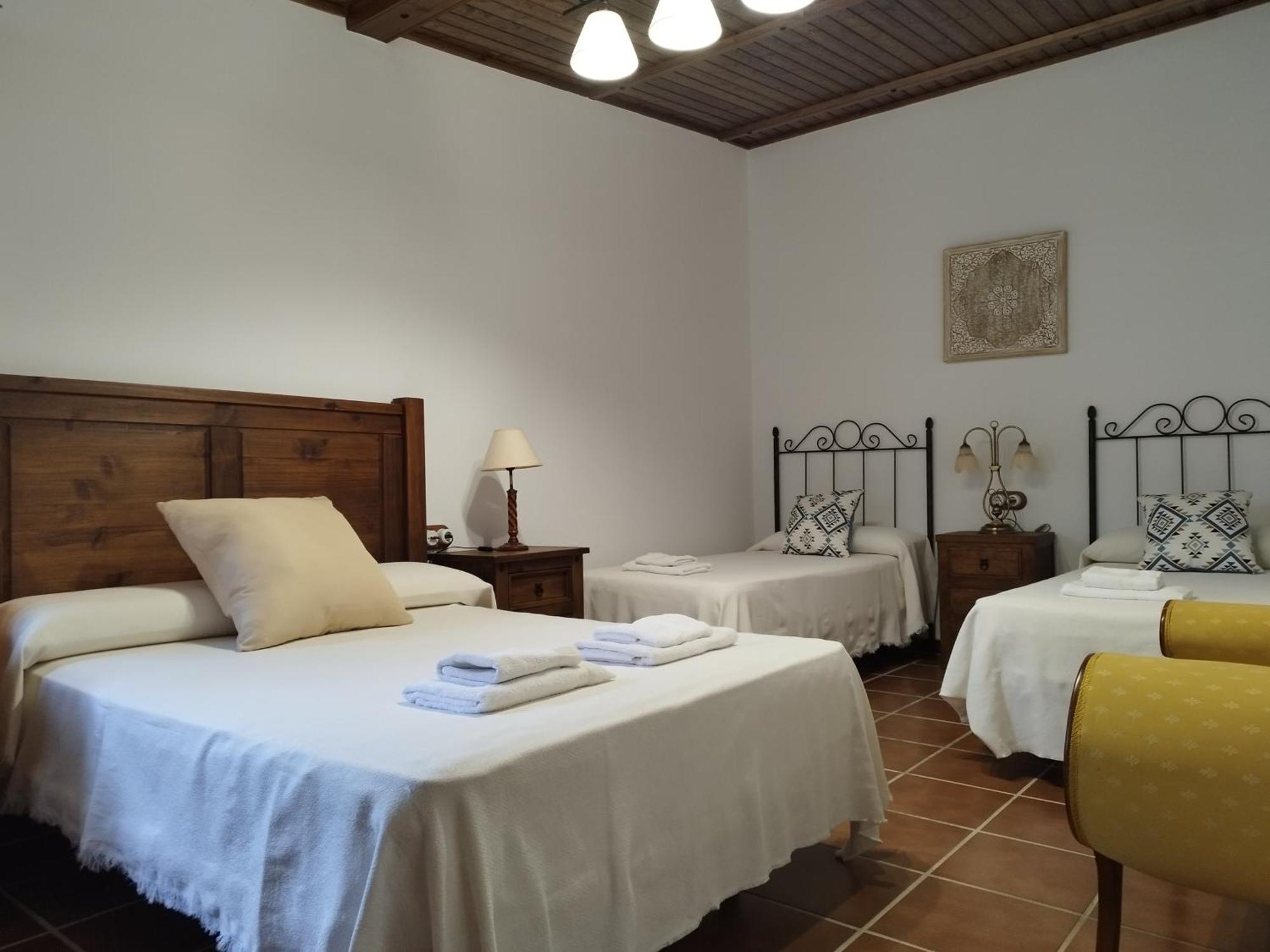 Vivienda Rural Los Madronos Malcocinado  Exterior photo